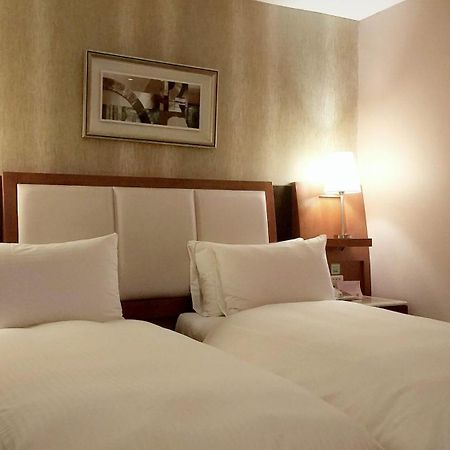 Elegance Hotel Тайбэй Экстерьер фото