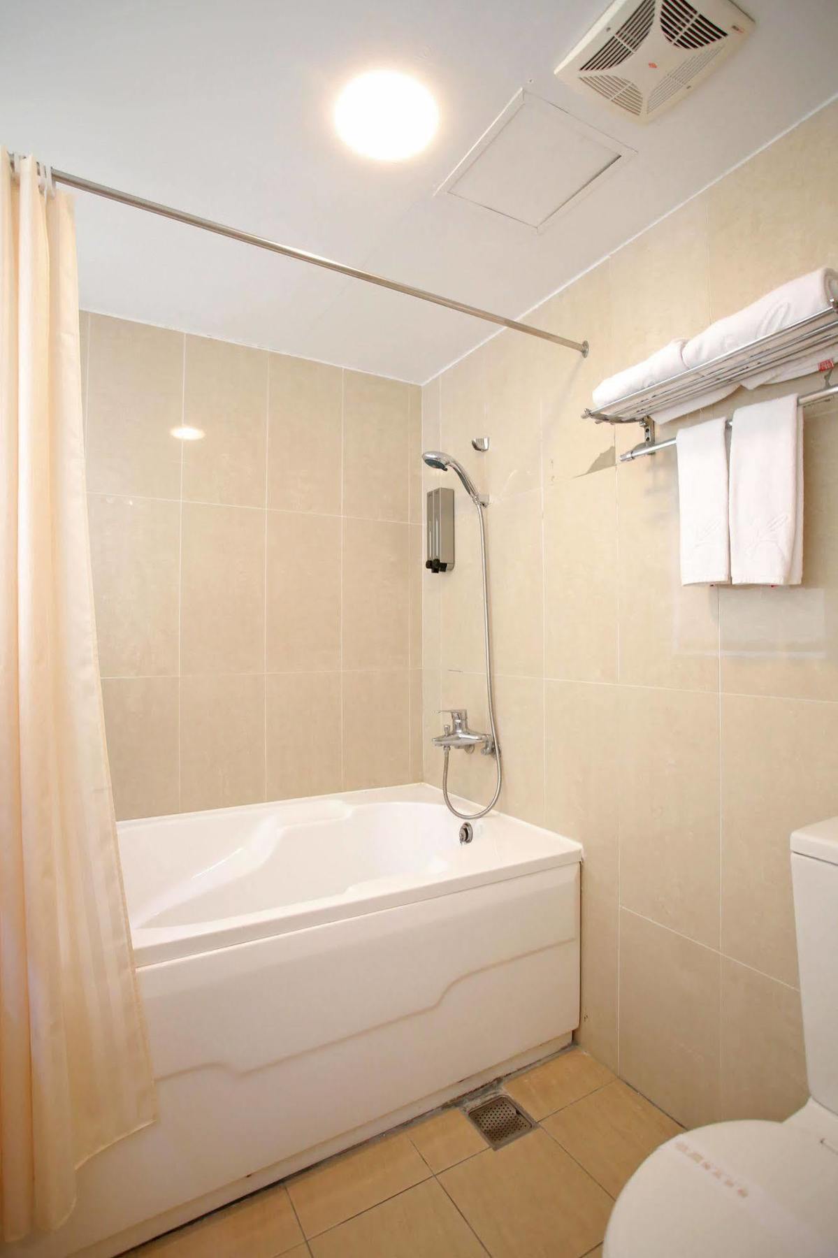 Elegance Hotel Тайбэй Экстерьер фото